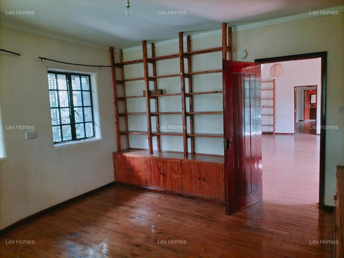 3 Bed House with En Suite at Mayor Road - 4