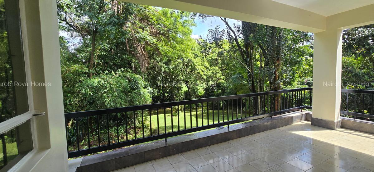 5 Bed House with En Suite at Whispers Avenue - 15