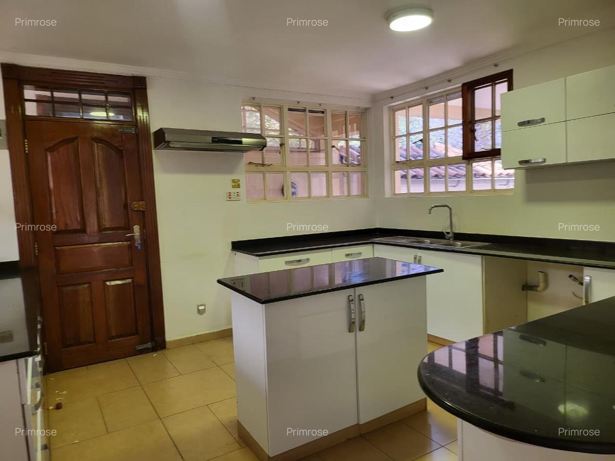 4 Bed Townhouse with En Suite in Westlands Area - 3