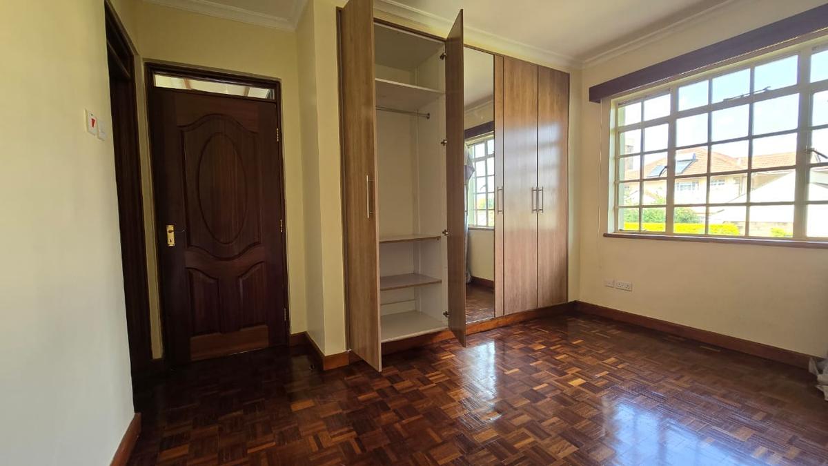 4 Bed Townhouse with En Suite in Kiambu Road - 17