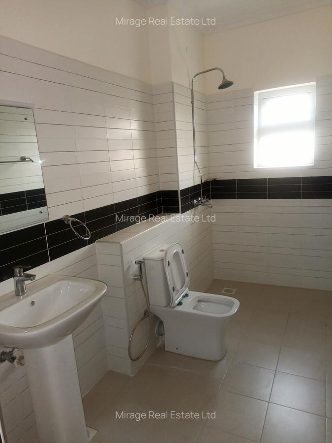 2 Bed Apartment with Swimming Pool in Lavington - 9
