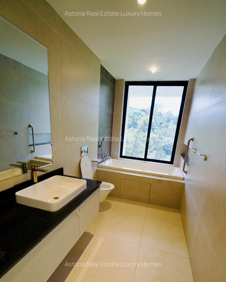 6 Bed Villa with En Suite at 2026-183 - 18
