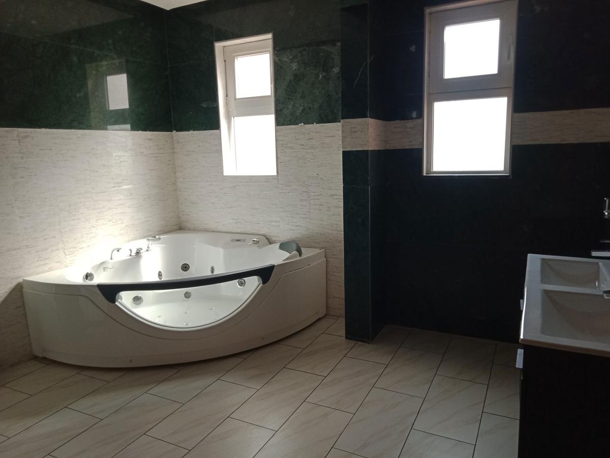 3 Bed House with En Suite in Kiambu Road - 12