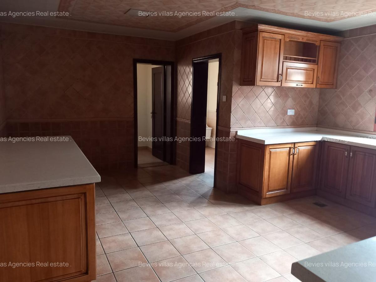 6 Bed Villa with En Suite in Kileleshwa - 4