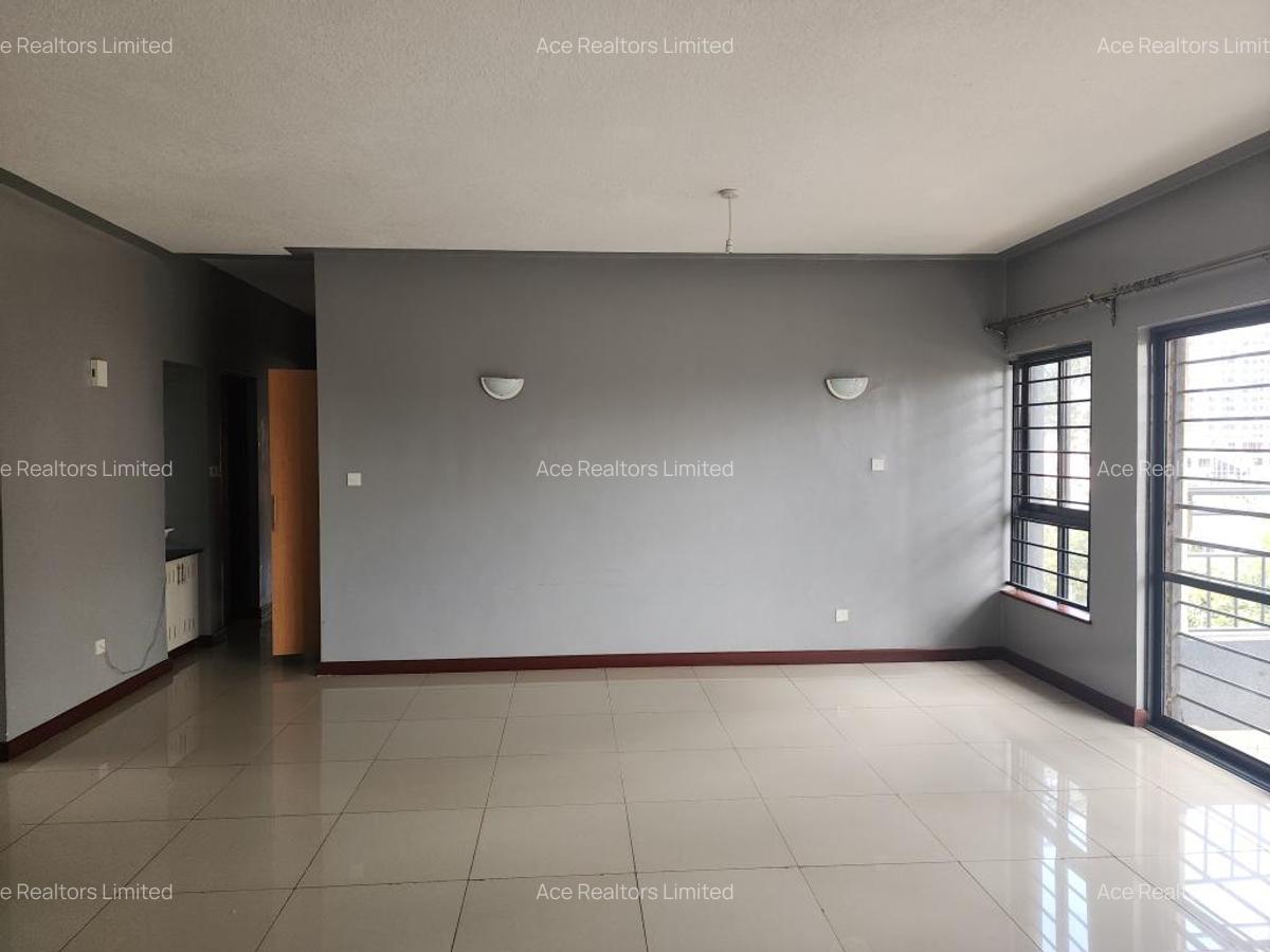 3 Bed Apartment with En Suite at Westlands - 12