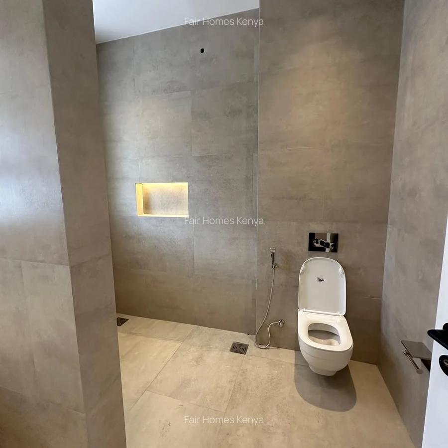 5 Bed Townhouse with En Suite at Manyani East - 10