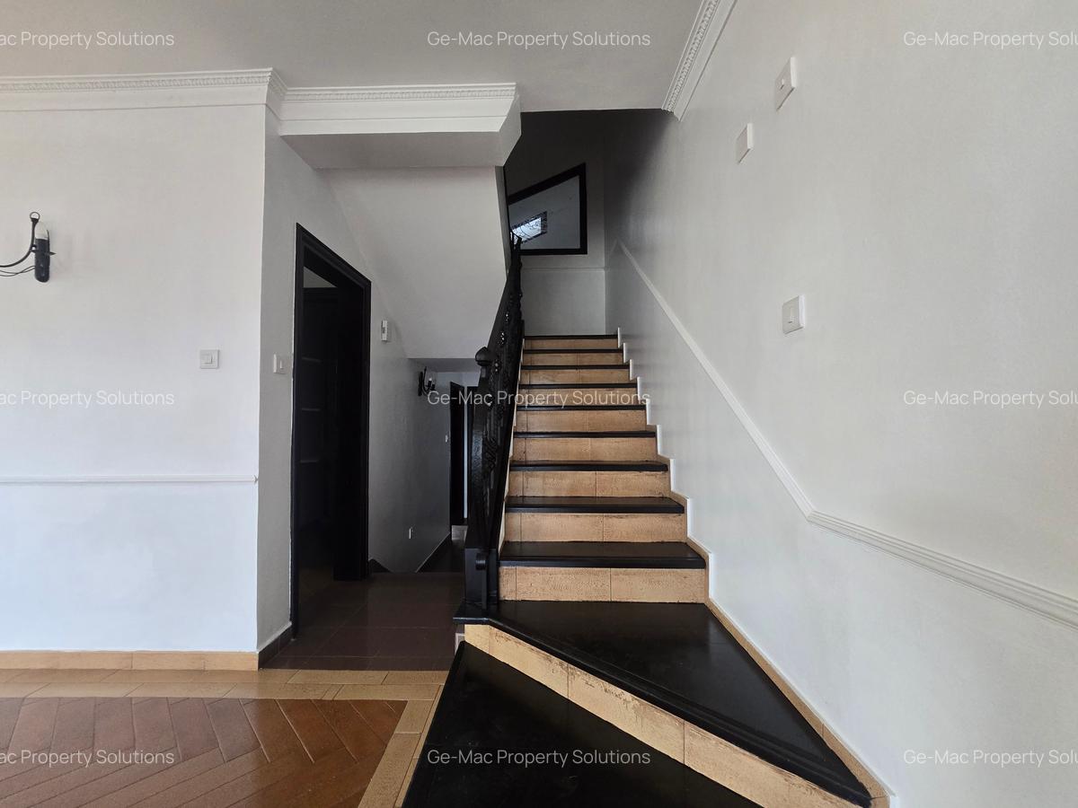 3 Bed Villa with En Suite in Kyuna - 8