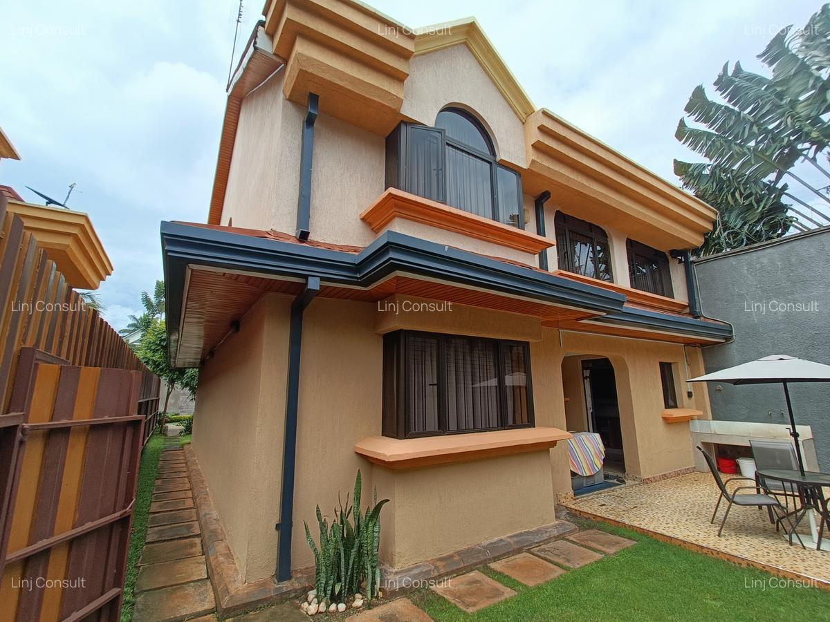 4 Bed Townhouse with En Suite in Runda - 3