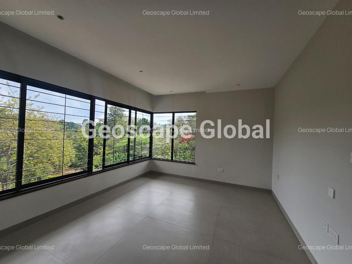 4 Bed House with En Suite in Loresho - 11