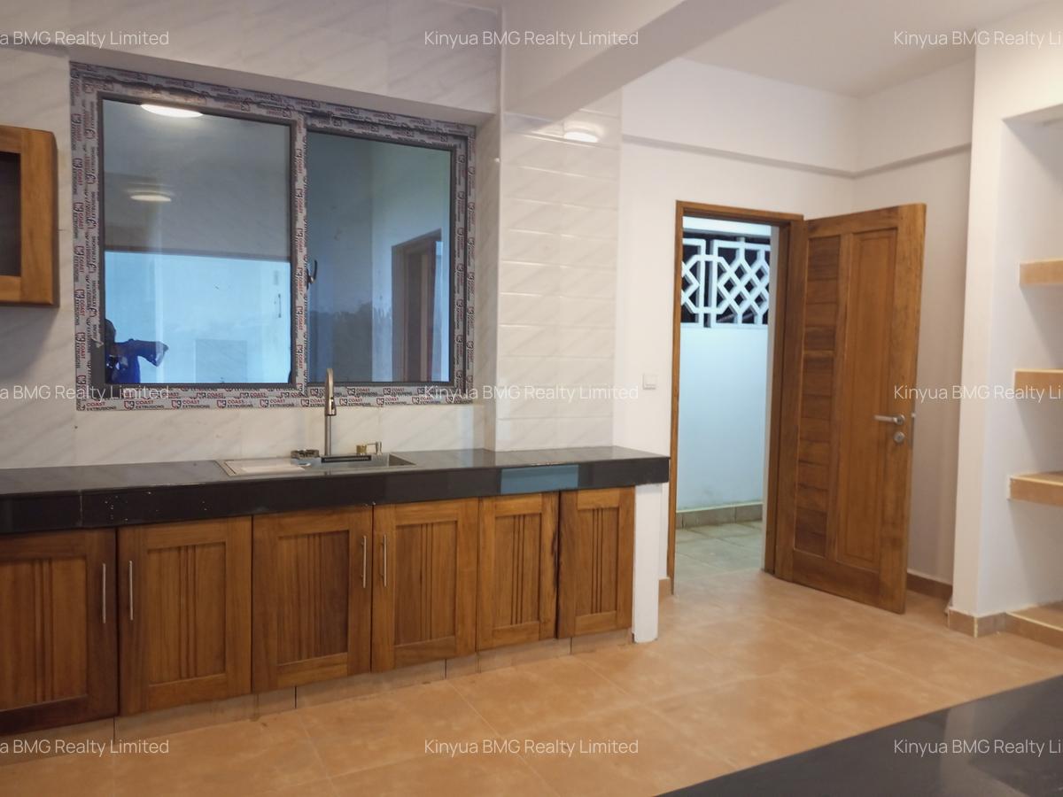 4 Bed Apartment with En Suite in Nyali Area - 4
