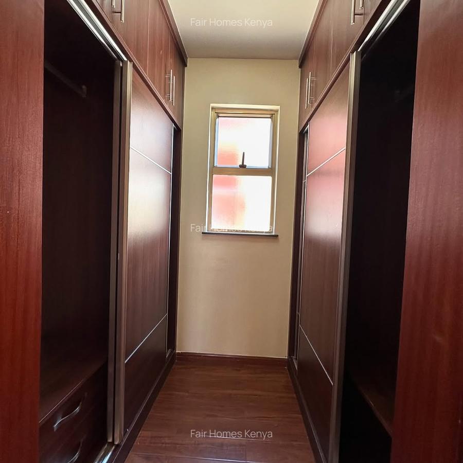5 Bed Townhouse with En Suite at Chalbi Drive - 6