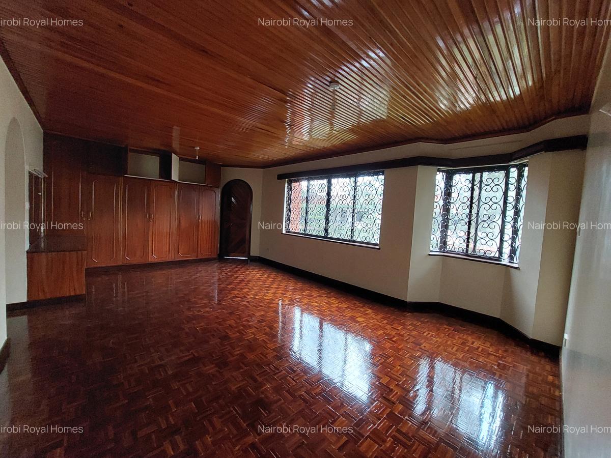 6 Bed Townhouse with En Suite at Kilimani Road - 17