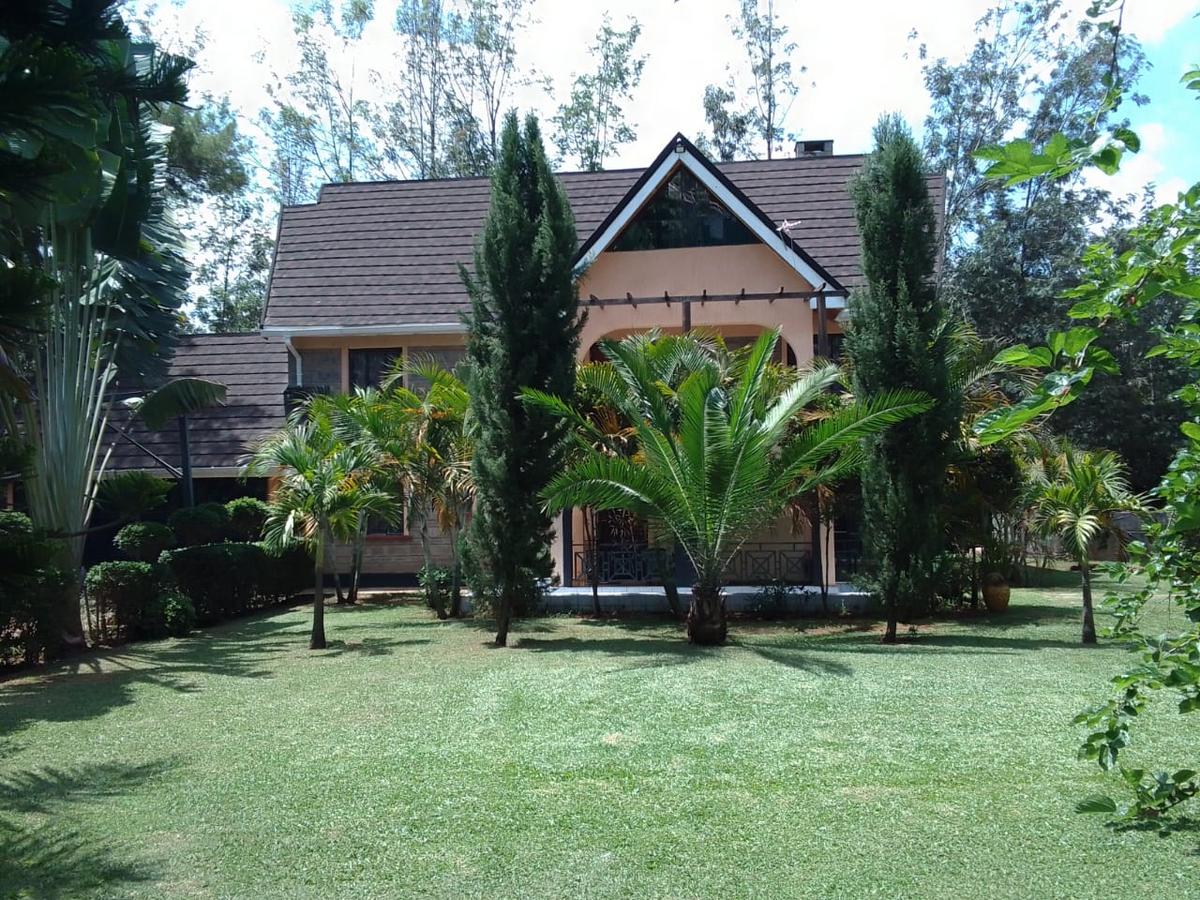 4 Bed House with En Suite at Bomas - 5