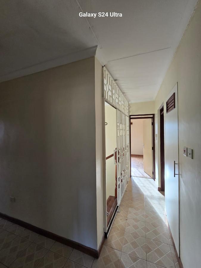 5 Bed House with En Suite at Westlands - 7