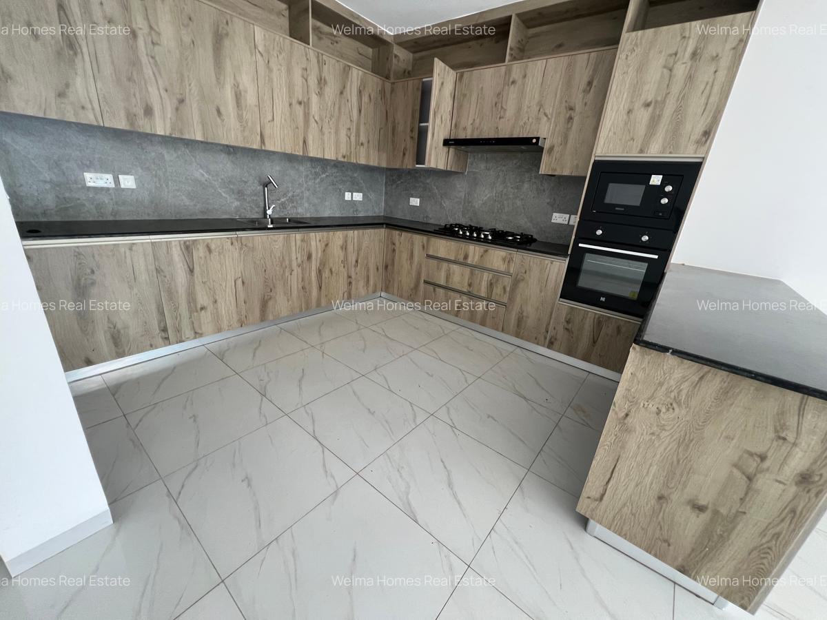 2 Bed Apartment with En Suite in Lavington - 5