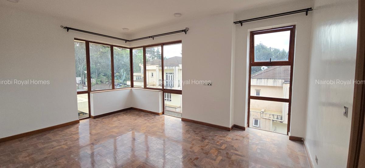 6 Bed Townhouse with En Suite at Chalbi Drive - 10