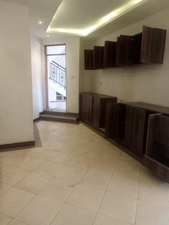 6 Bed House with En Suite in Ongata Rongai - 8