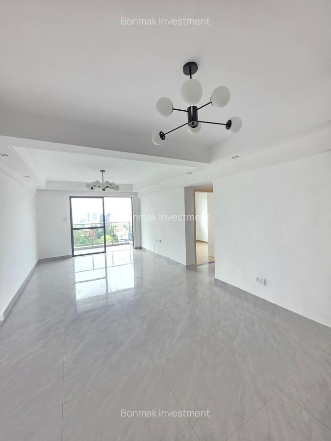 2 Bed Apartment with En Suite at Raphta Road - 3