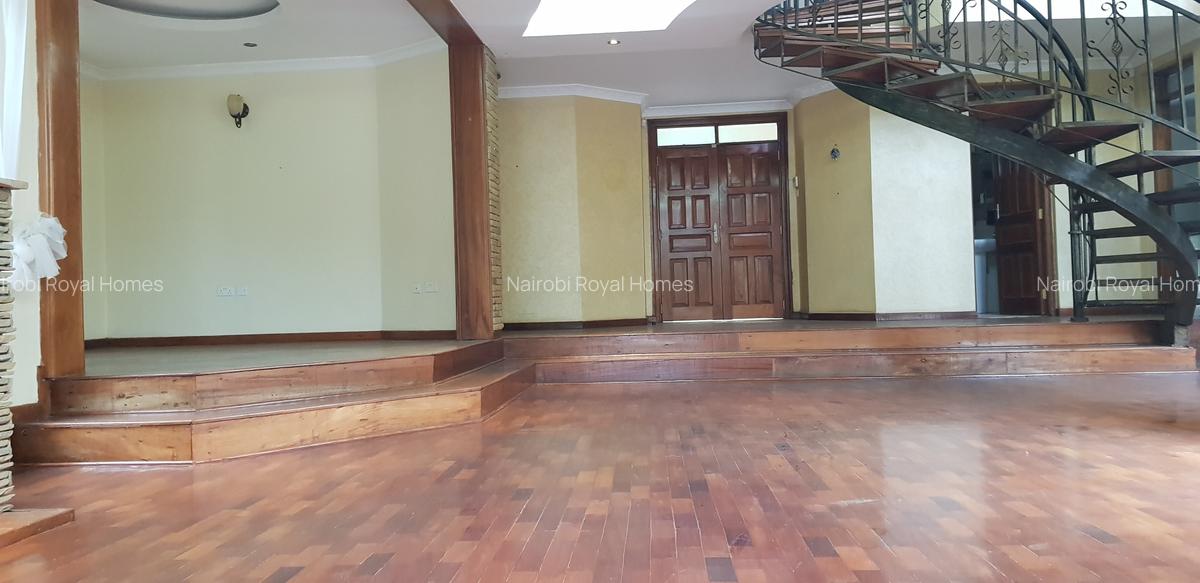 5 Bed House with En Suite at Runda Road - 12