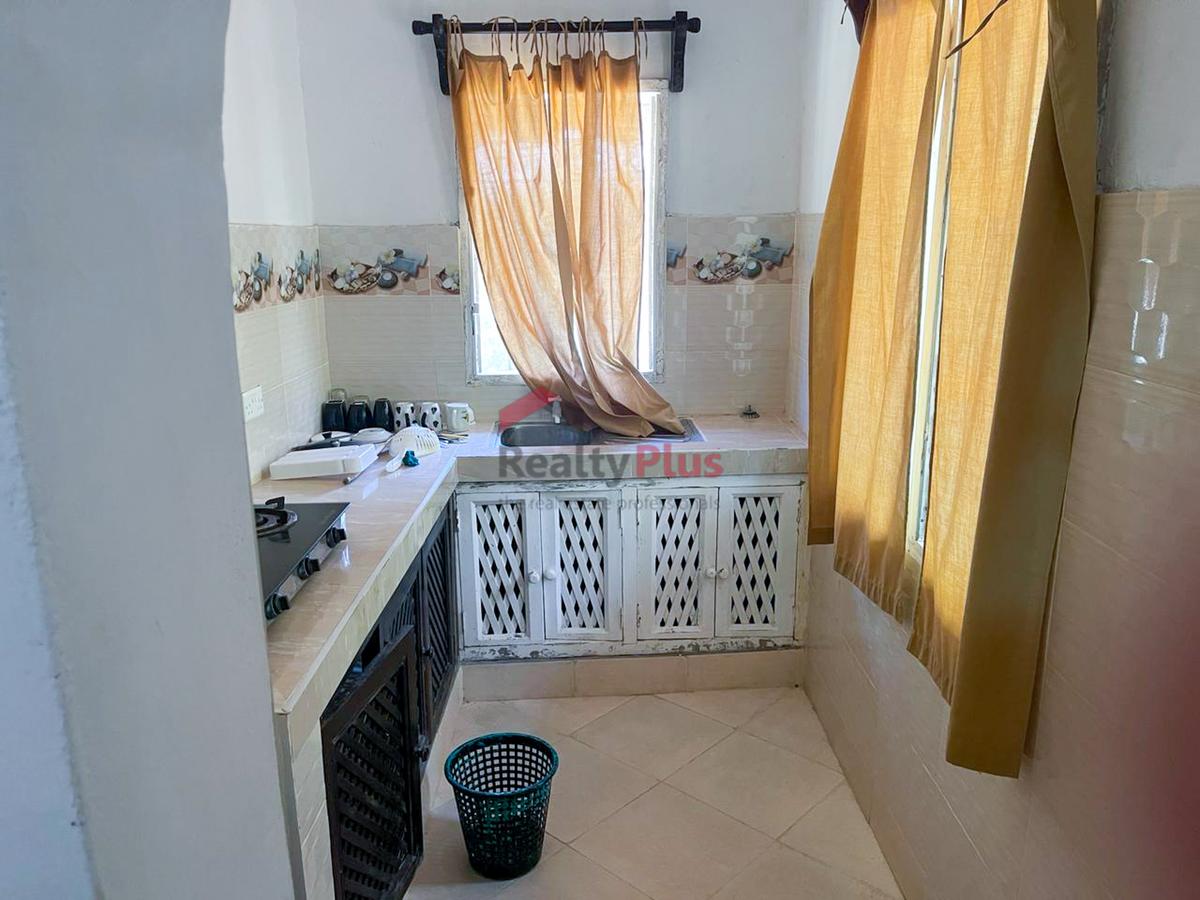 2 Bed Villa with En Suite in Malindi - 3