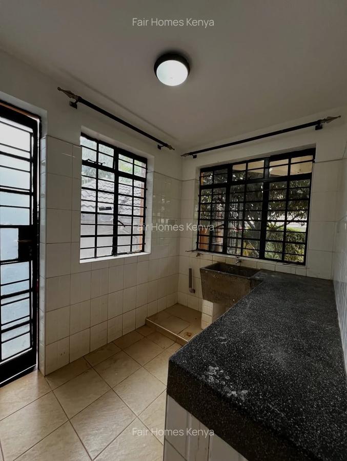 5 Bed Townhouse with En Suite at Lavington Green - 11