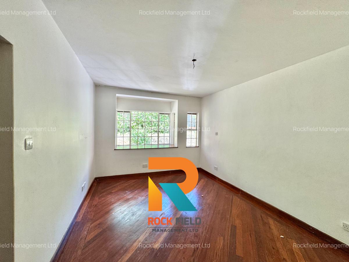 5 Bed Townhouse with En Suite in Rosslyn - 19