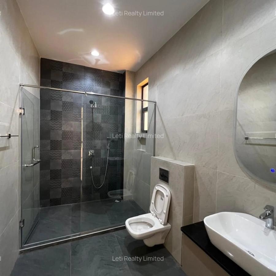 4 Bed Townhouse with En Suite in Lavington - 8