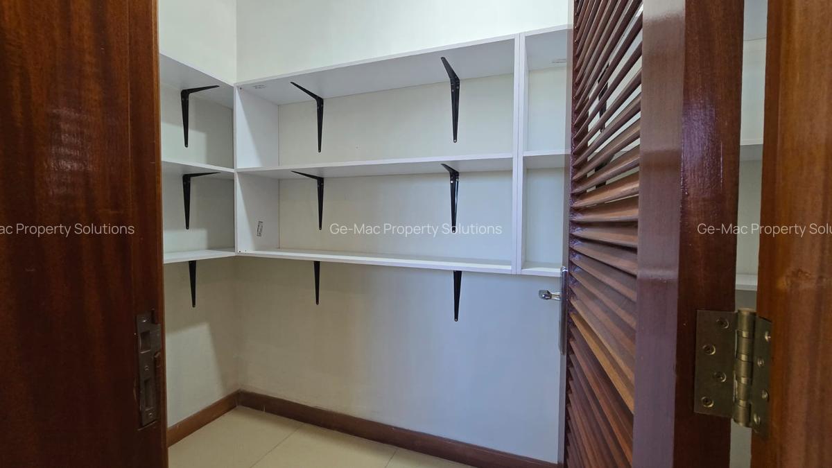 5 Bed House with En Suite at Paradise Lost Road - 12