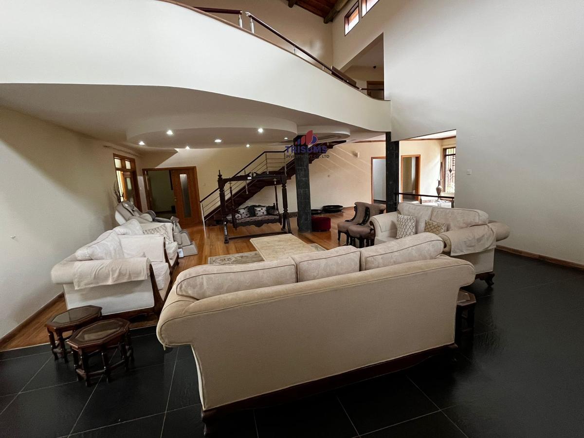 5 Bed House with En Suite at Kyuna - 5