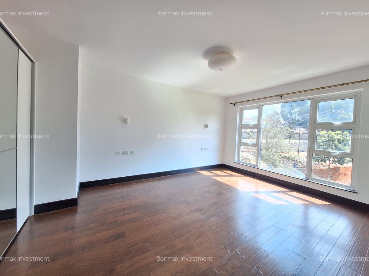 3 Bed Apartment with En Suite at One General Mathenege - 19