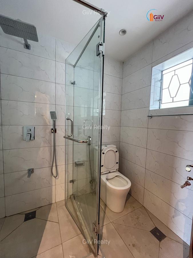 4 Bed Townhouse with Garden in Westlands Area - 15