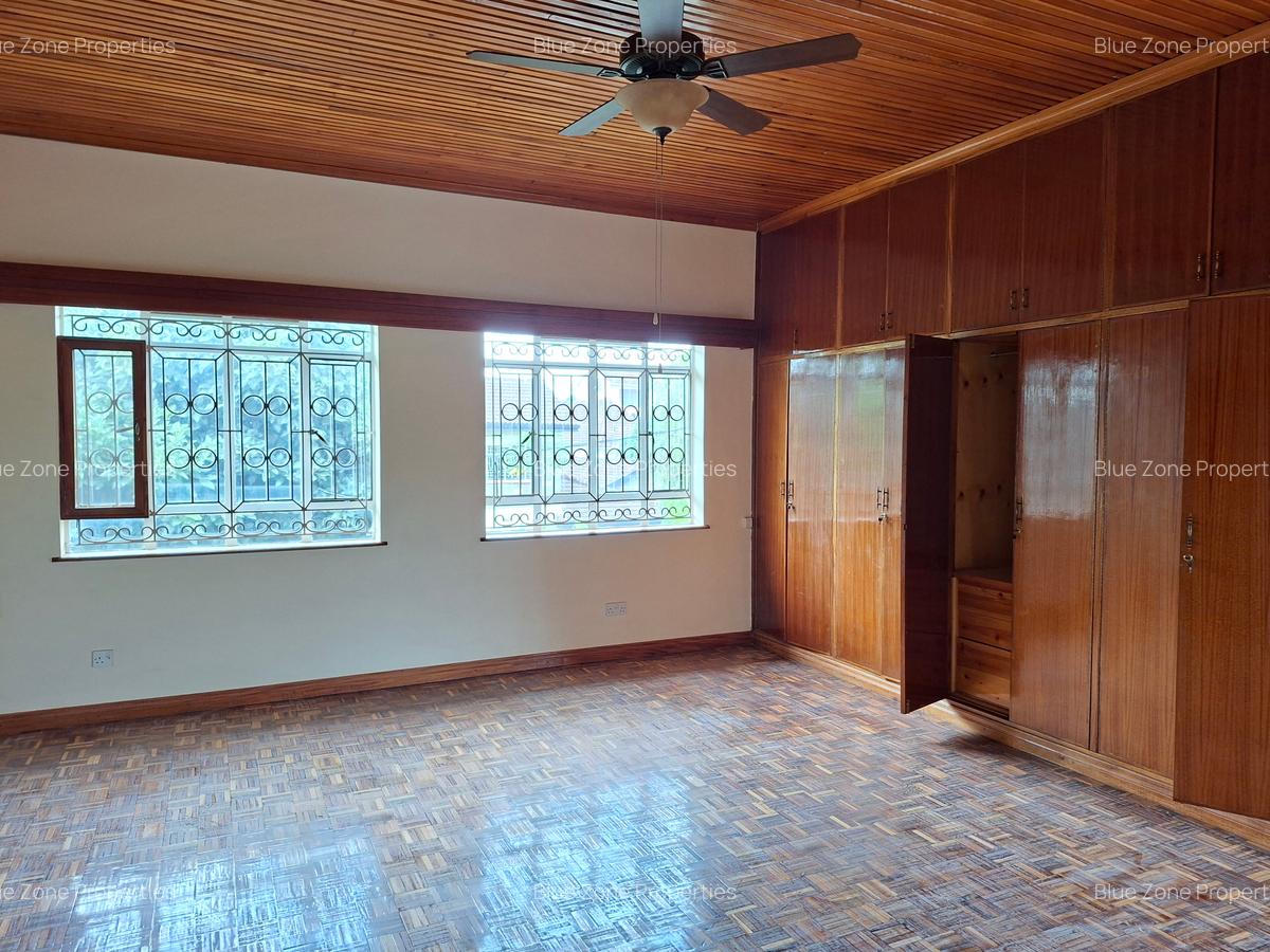 6 Bed House with En Suite at Off Redhill Dr - 20