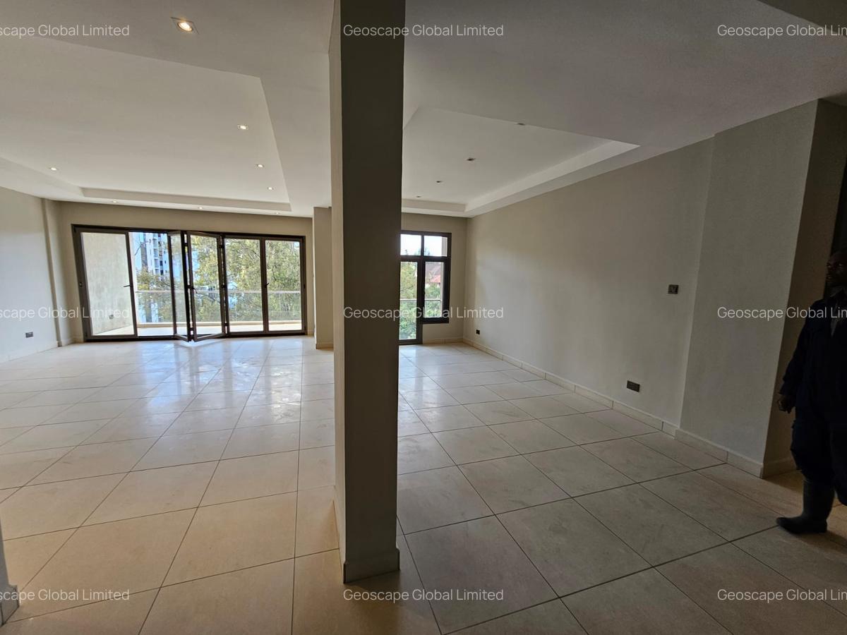 3 Bed Apartment with En Suite in Riverside - 7