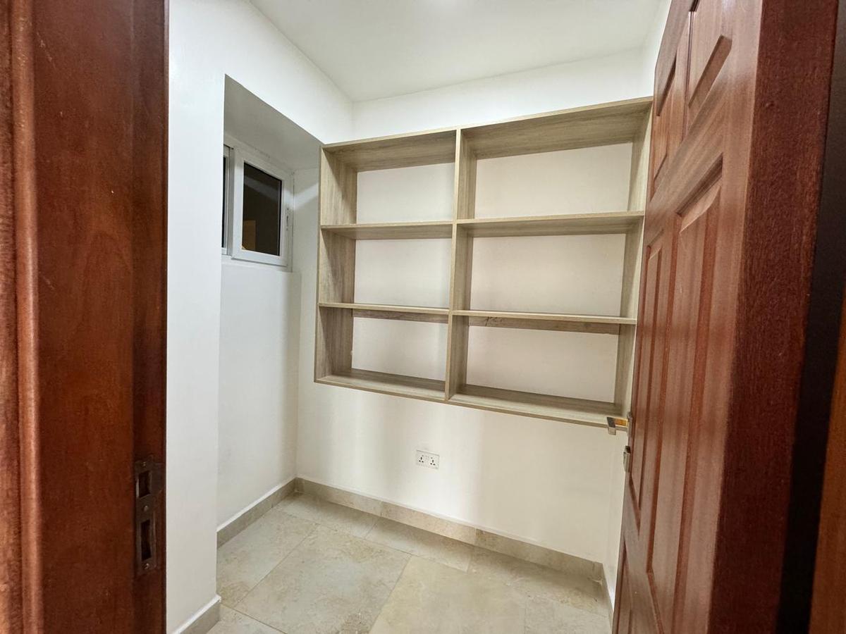 3 Bed Apartment with En Suite in General Mathenge - 7