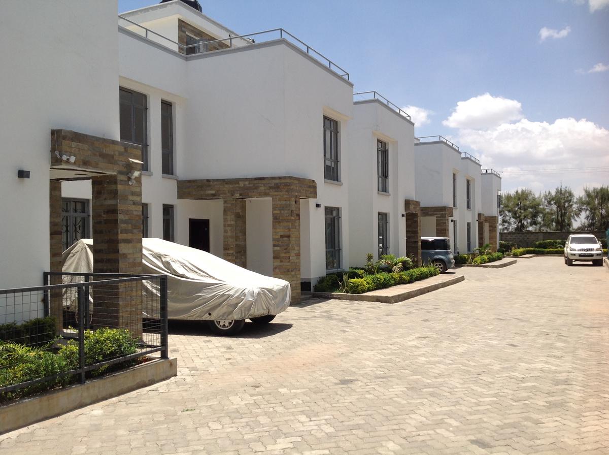 4 Bed Villa with En Suite at Off Katani Road - 3