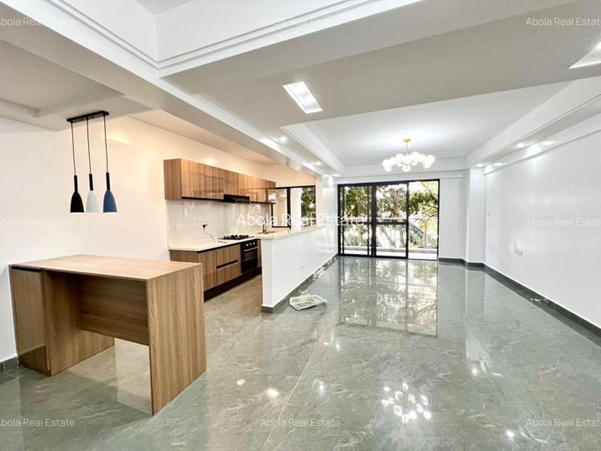 3 Bed Apartment with En Suite in Riverside - 1