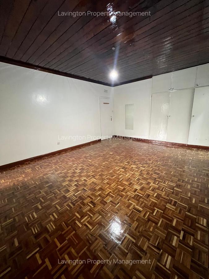 4 Bed House with En Suite at Lavington Green - 10