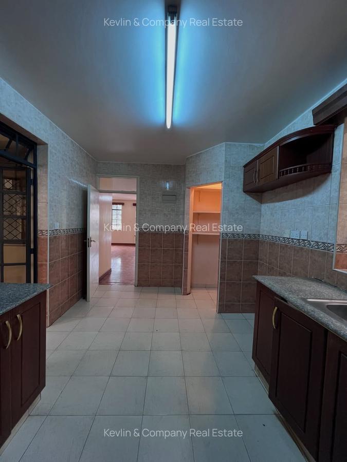 3 Bed Apartment with Swimming Pool in Kilimani - 4