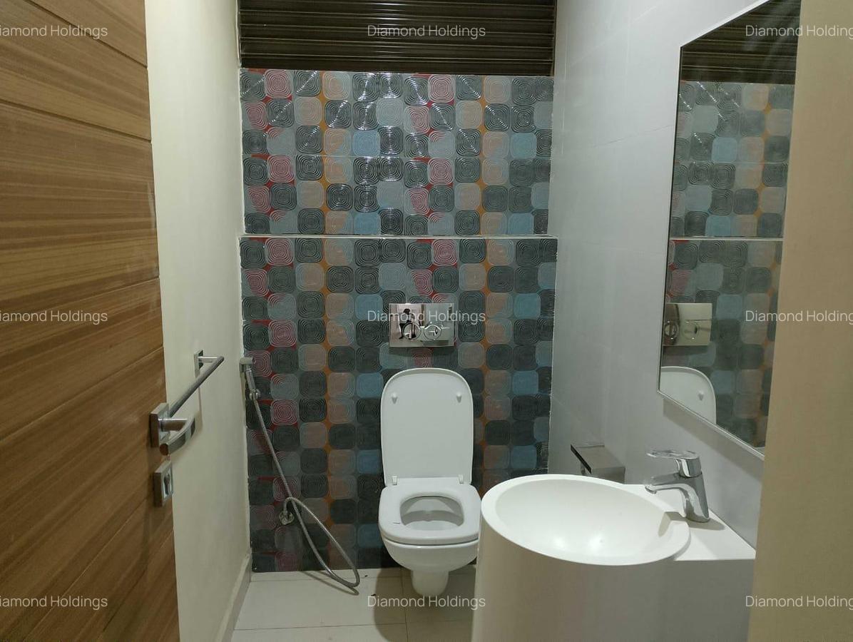 3 Bed Apartment with En Suite at Parklands - 9