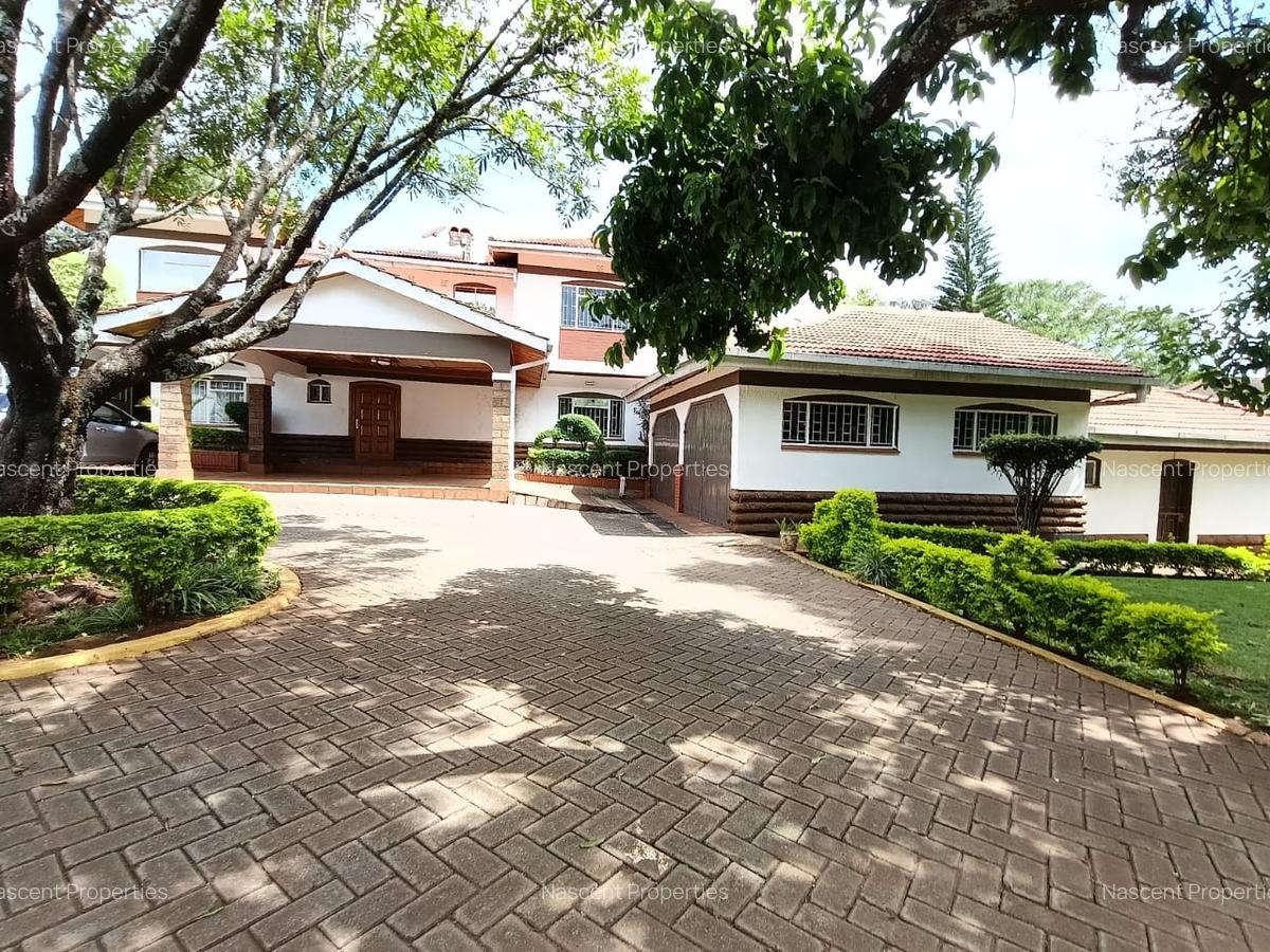 5 Bed House with En Suite in Rosslyn - 1