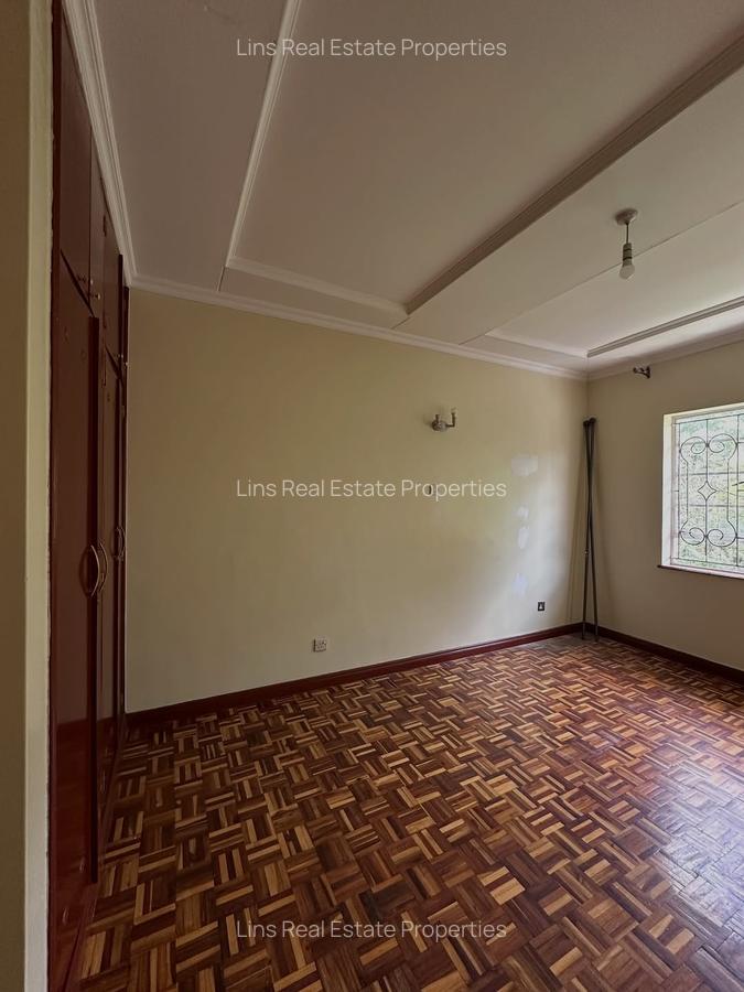 4 Bed Townhouse with En Suite in Lavington - 8