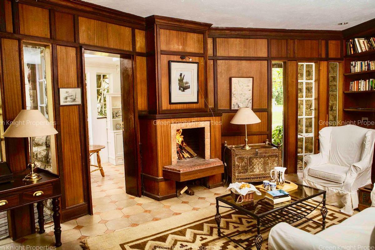 Serviced 2 Bed Apartment with En Suite in Karen - 3