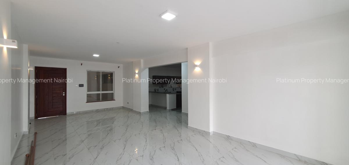 4 Bed Apartment with En Suite in Parklands - 2