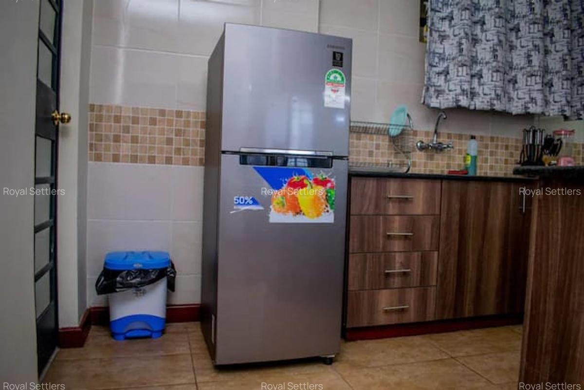 Serviced 1 Bed Apartment with En Suite at Westlands Close - 8