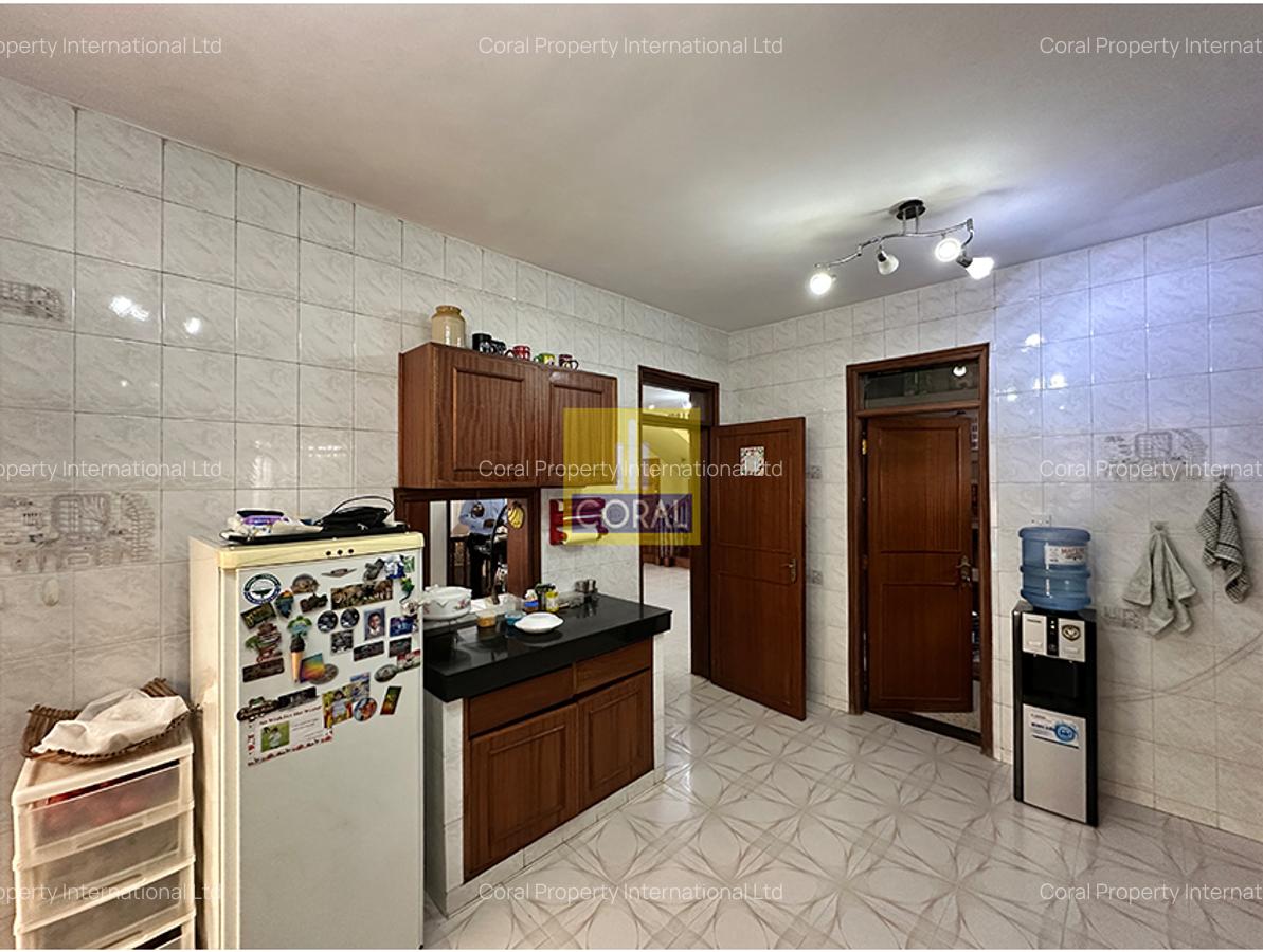 5 Bed Townhouse in Rhapta Road - 3