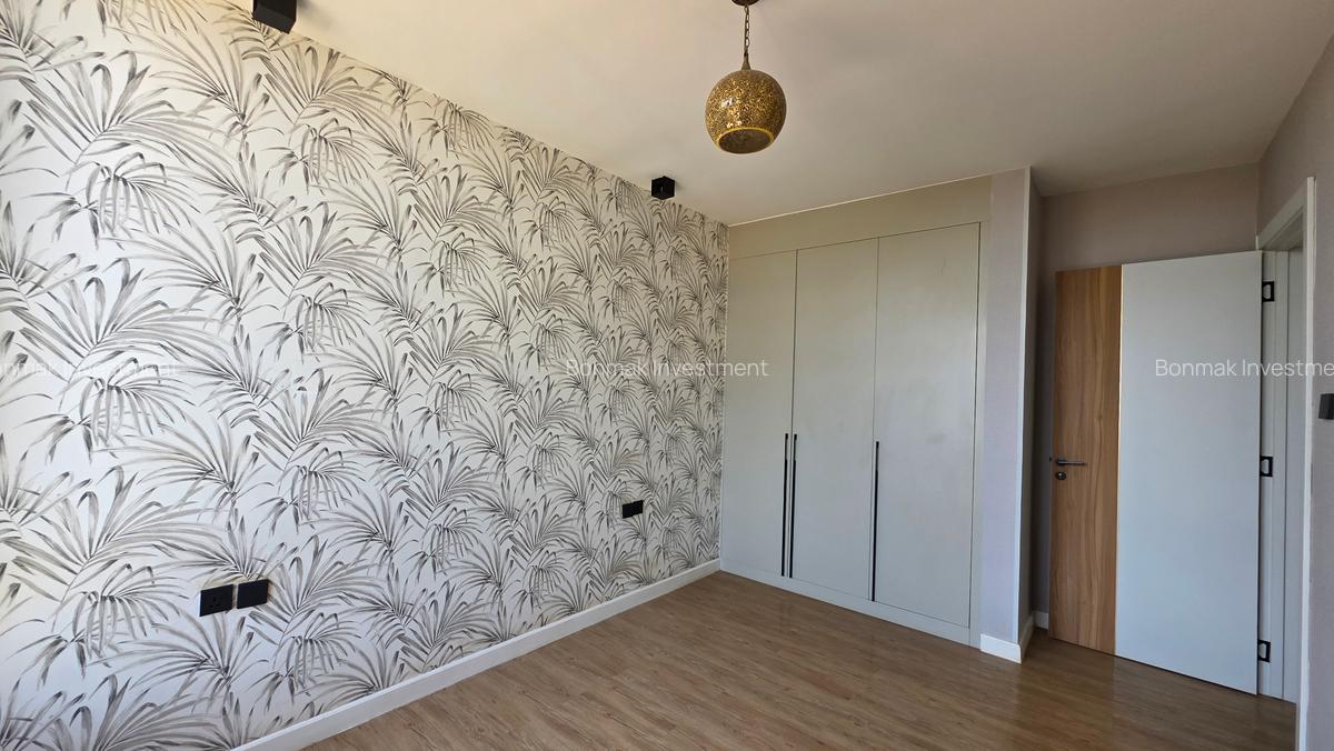 3 Bed Apartment with En Suite at Brookside Drive. - 12