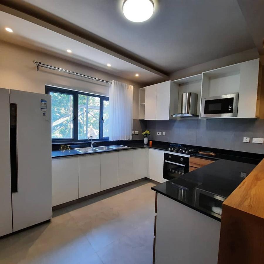 3 Bed Apartment with En Suite at Mandere Road - 3