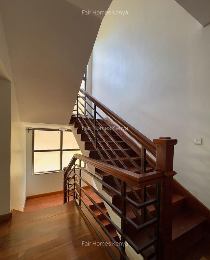 5 Bed Townhouse with En Suite at Njumbi Lane - 9
