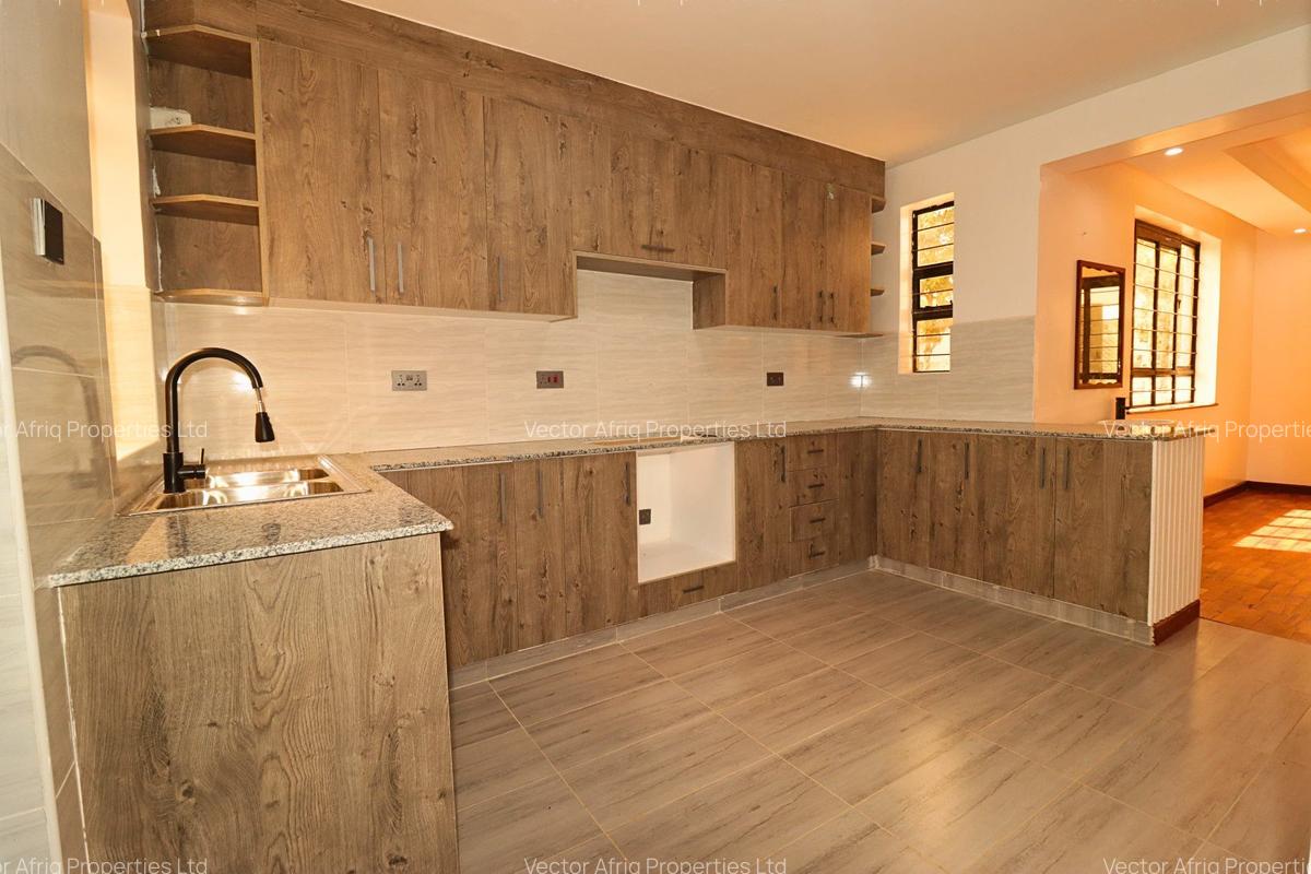 4 Bed Townhouse with En Suite in Ngong - 8