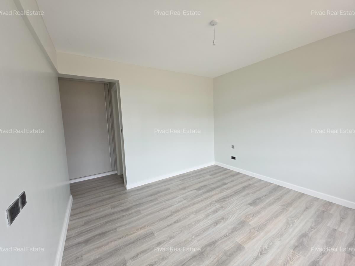 4 Bed Townhouse with En Suite in Runda - 5